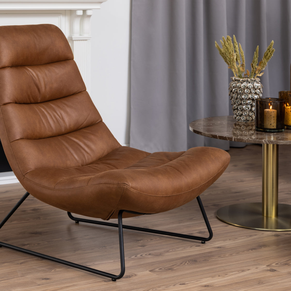 Milford Sledge Base lounge Chair in Brown Leather-mix