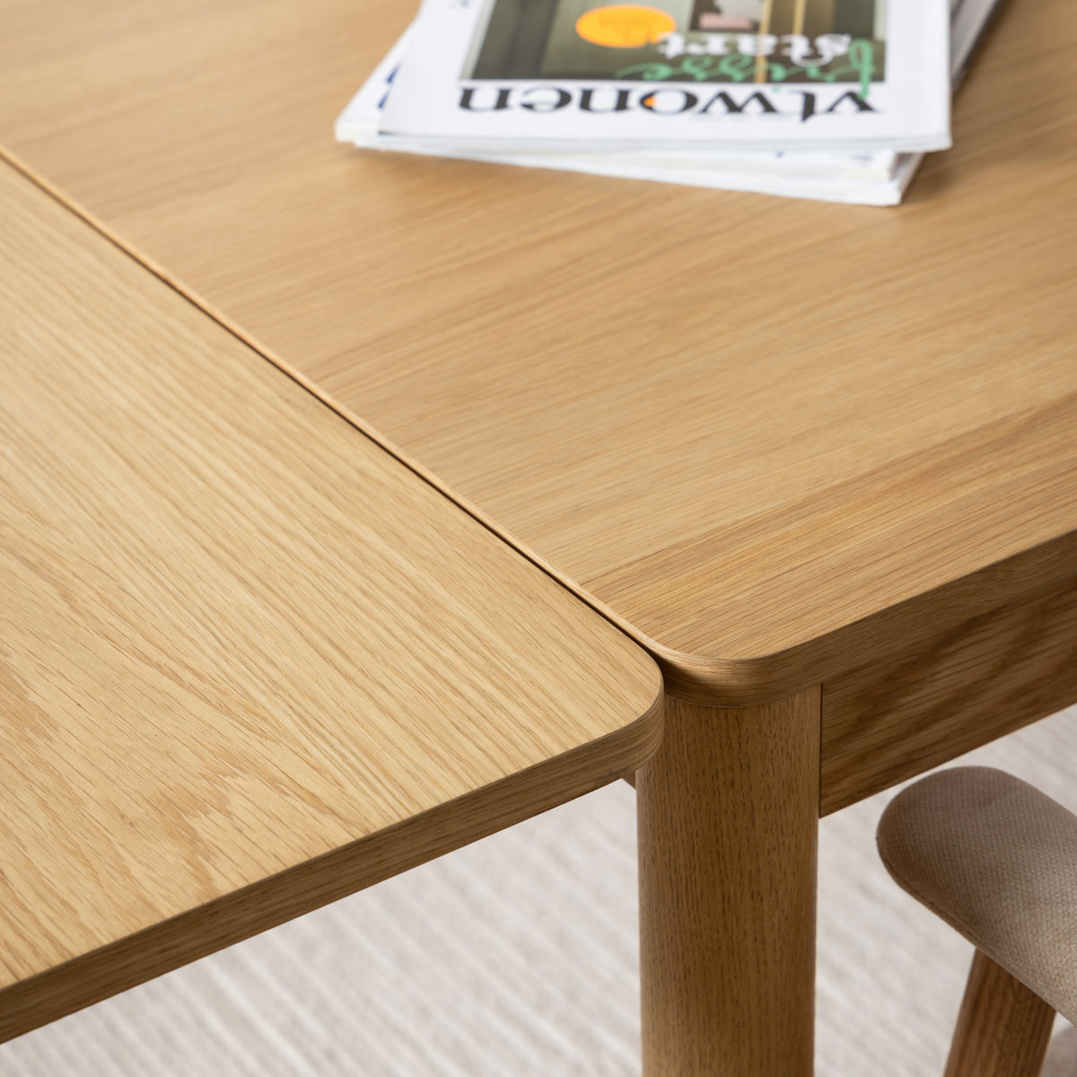 AtlanticDining Table in Oak