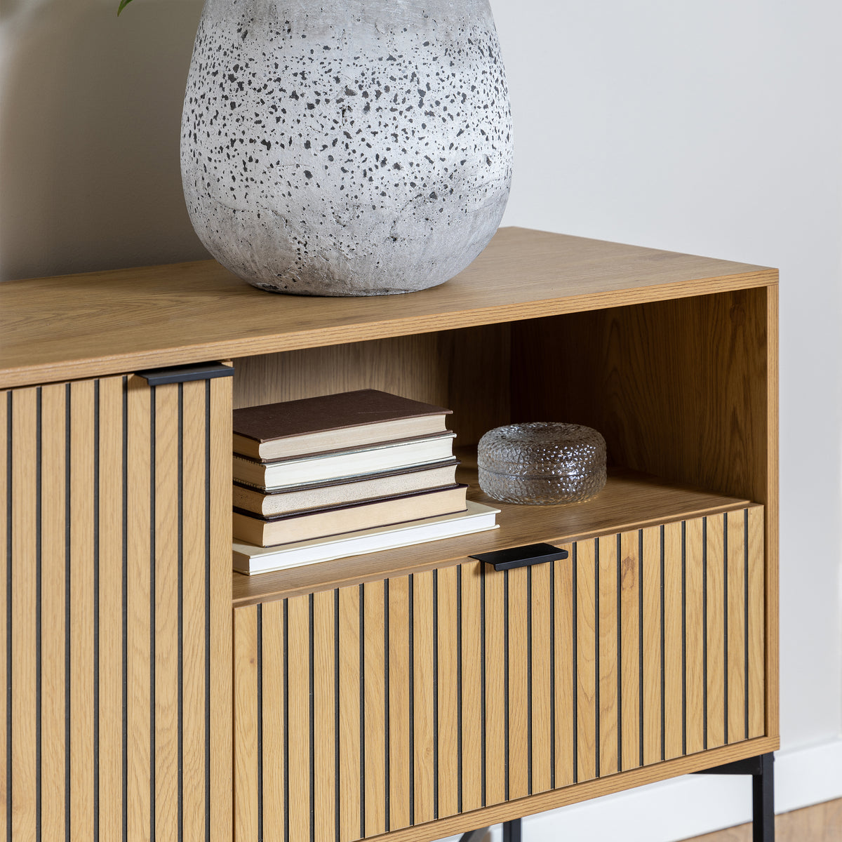 Jaipur Sideboard with2 Doors and 1 Drawer in Black